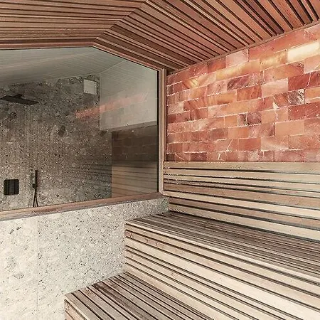Luxury Holiday With A Pool And Sauna Prázdninový dům *