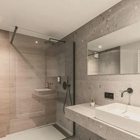 펜션 Luxury Holiday With A Pool And Sauna Perwez (Namur)